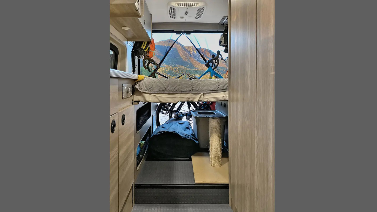 Solis - Winnebago solis for rent