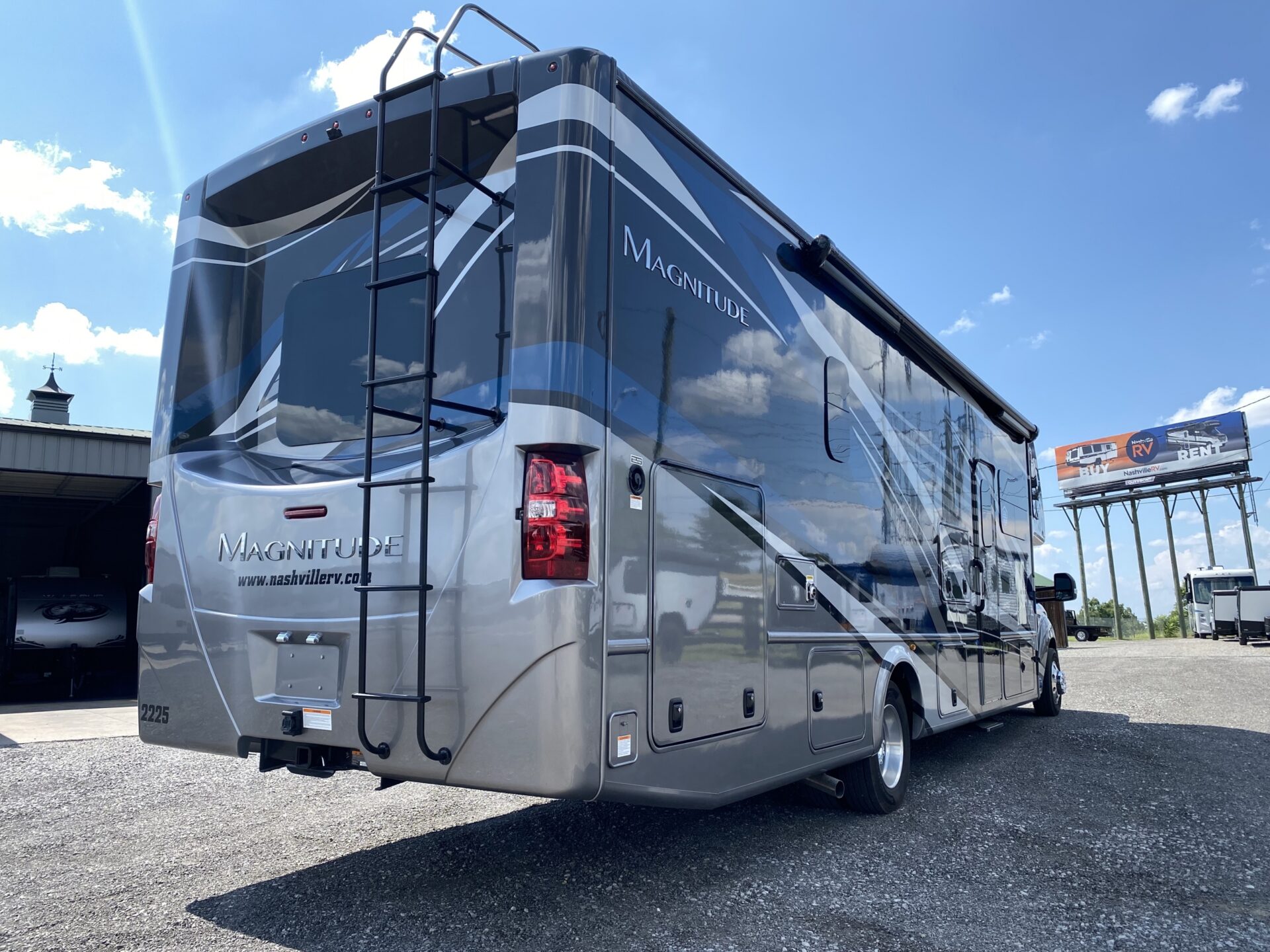 Super C Motorhome - Class-C motorhome rentals