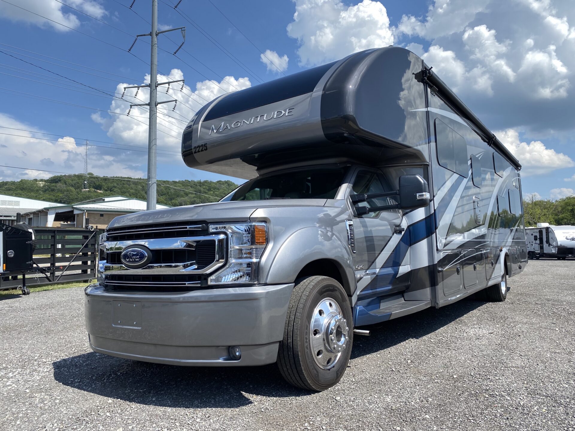 Super C Motorhome - Class-C motorhome rentals