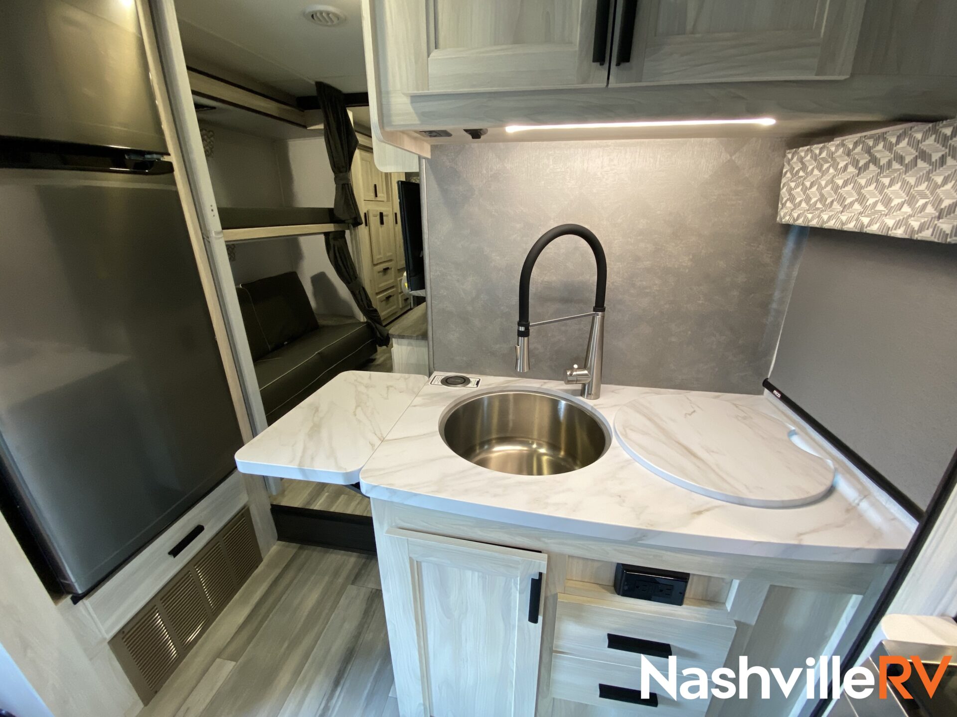 LARGE Class C Motorhomes Special - Class-C motorhome rentals