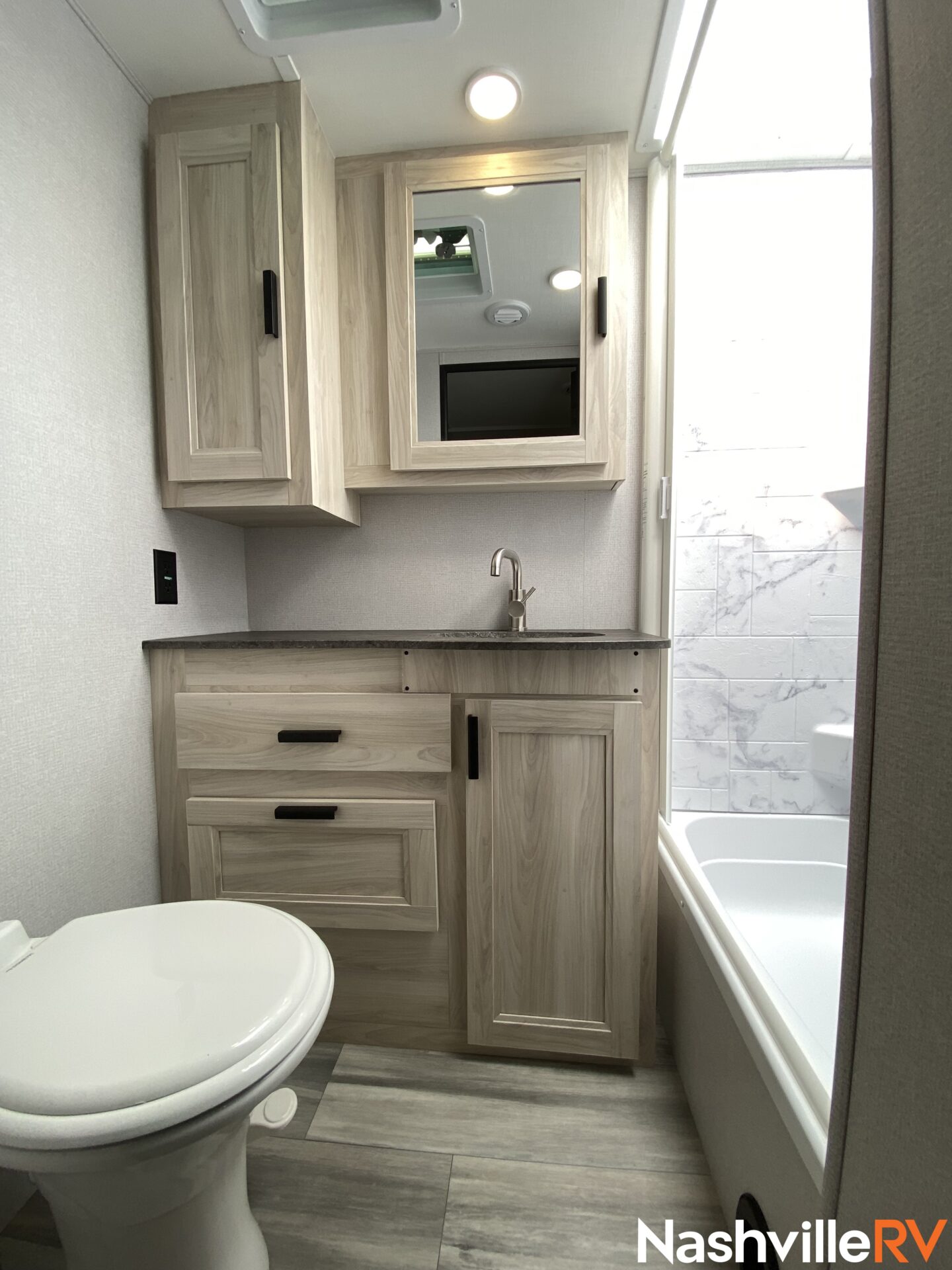 LARGE Class C Motorhomes Special - Class-C motorhome rentals