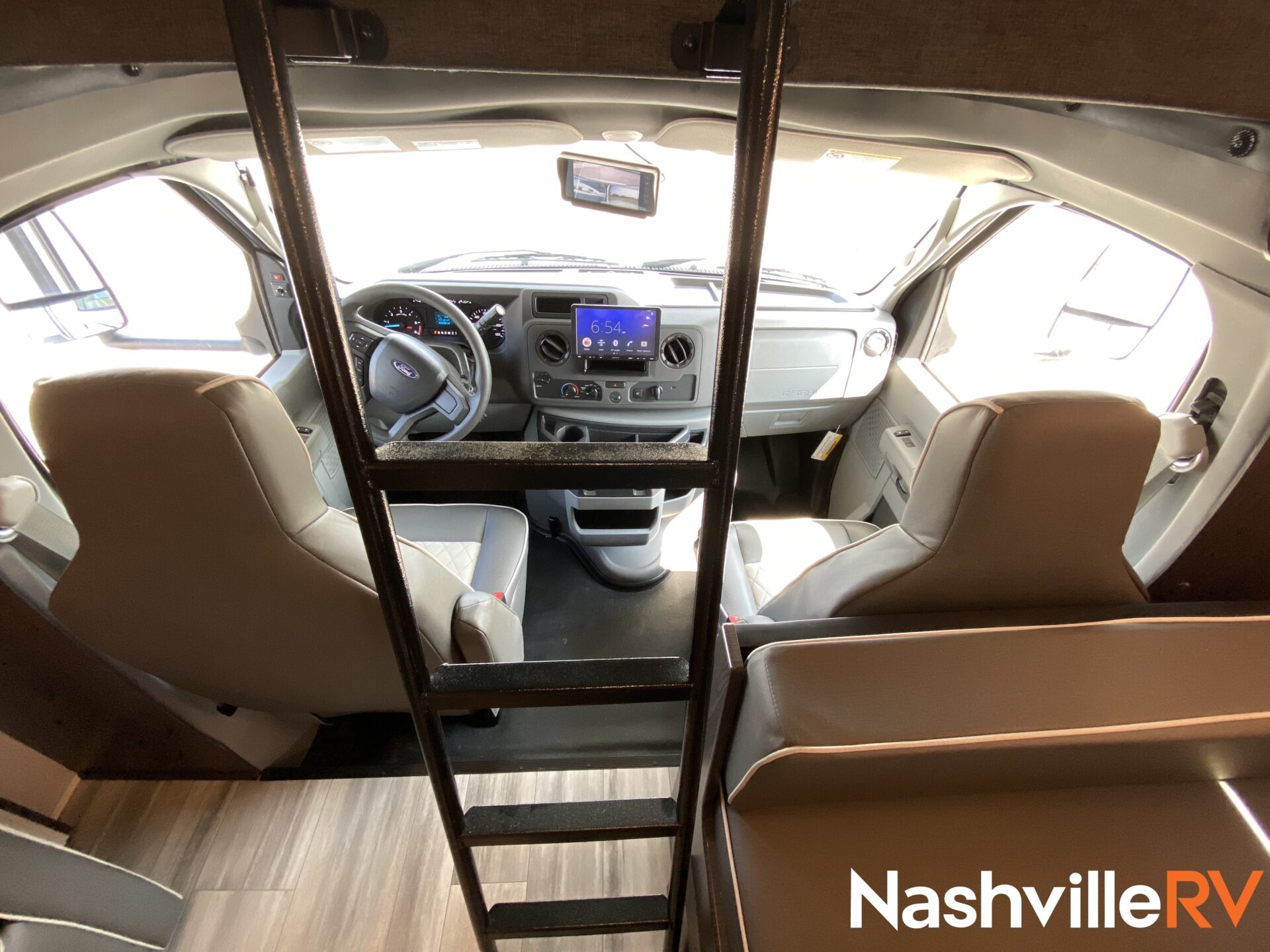 LARGE Class C Motorhomes Special - Class-C motorhome rentals