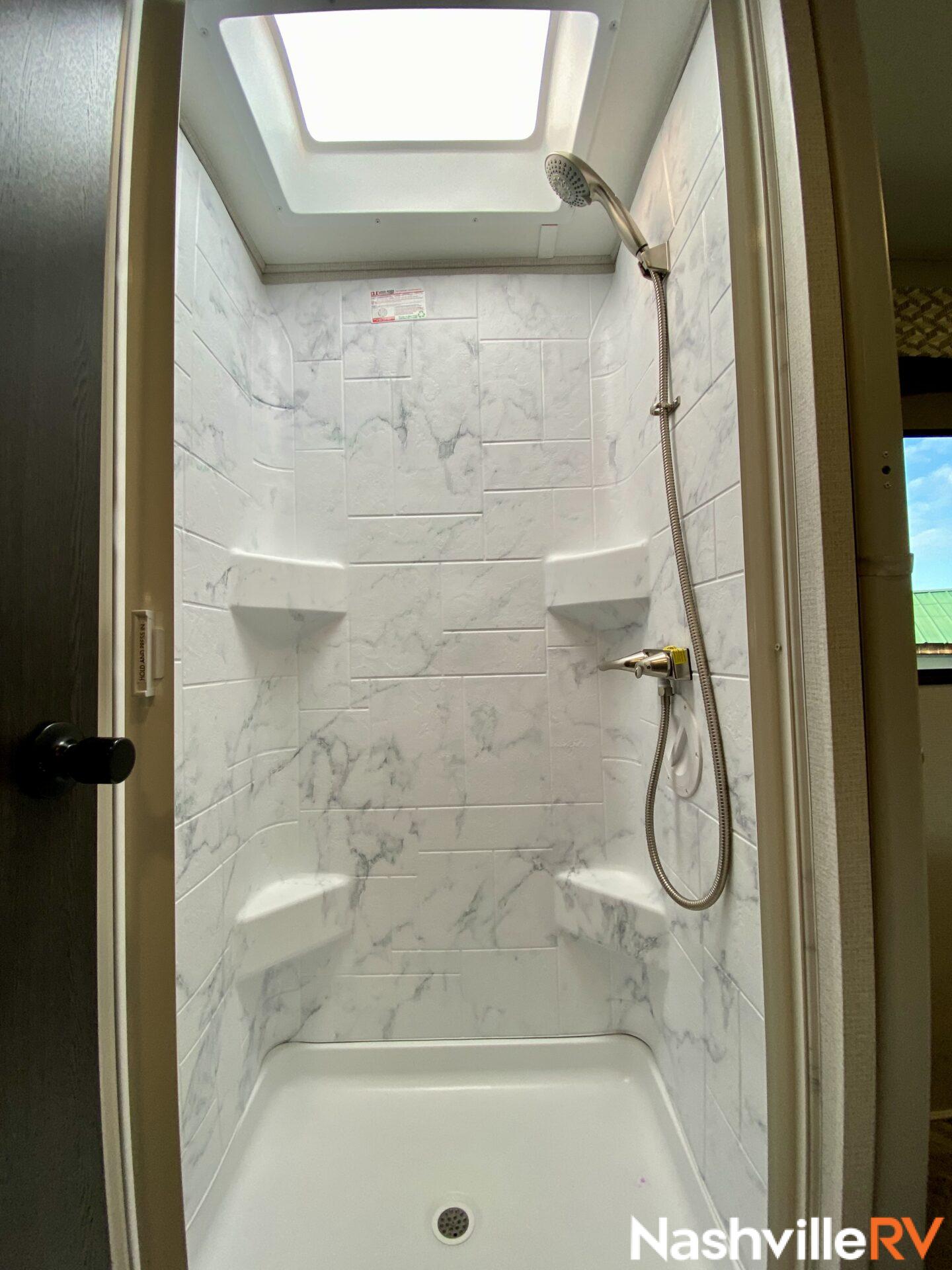 MEDIUM Class C Motorhomes Special - class-c motorhome rentals