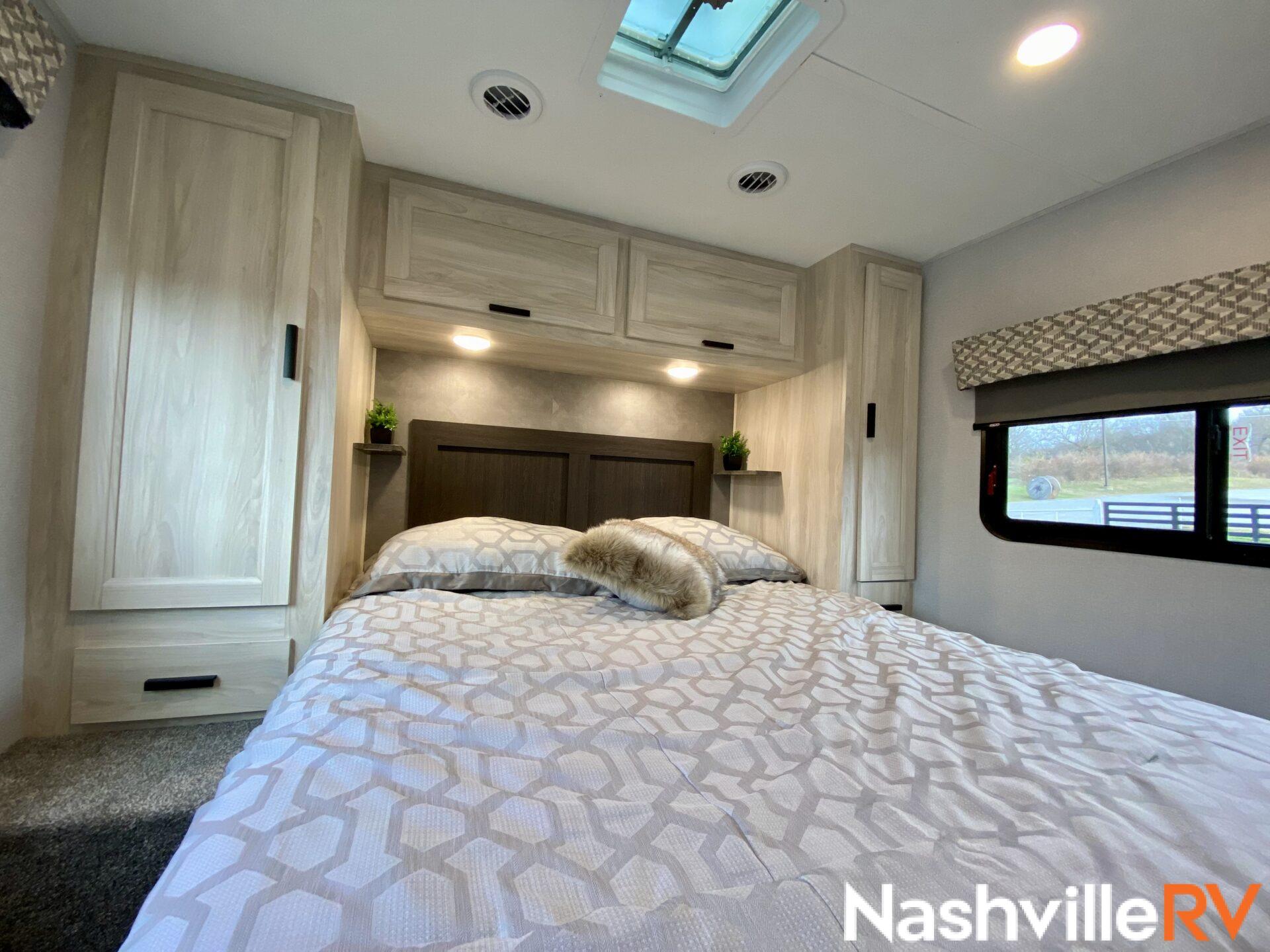 MEDIUM Class C Motorhomes Special - class-c motorhome rentals