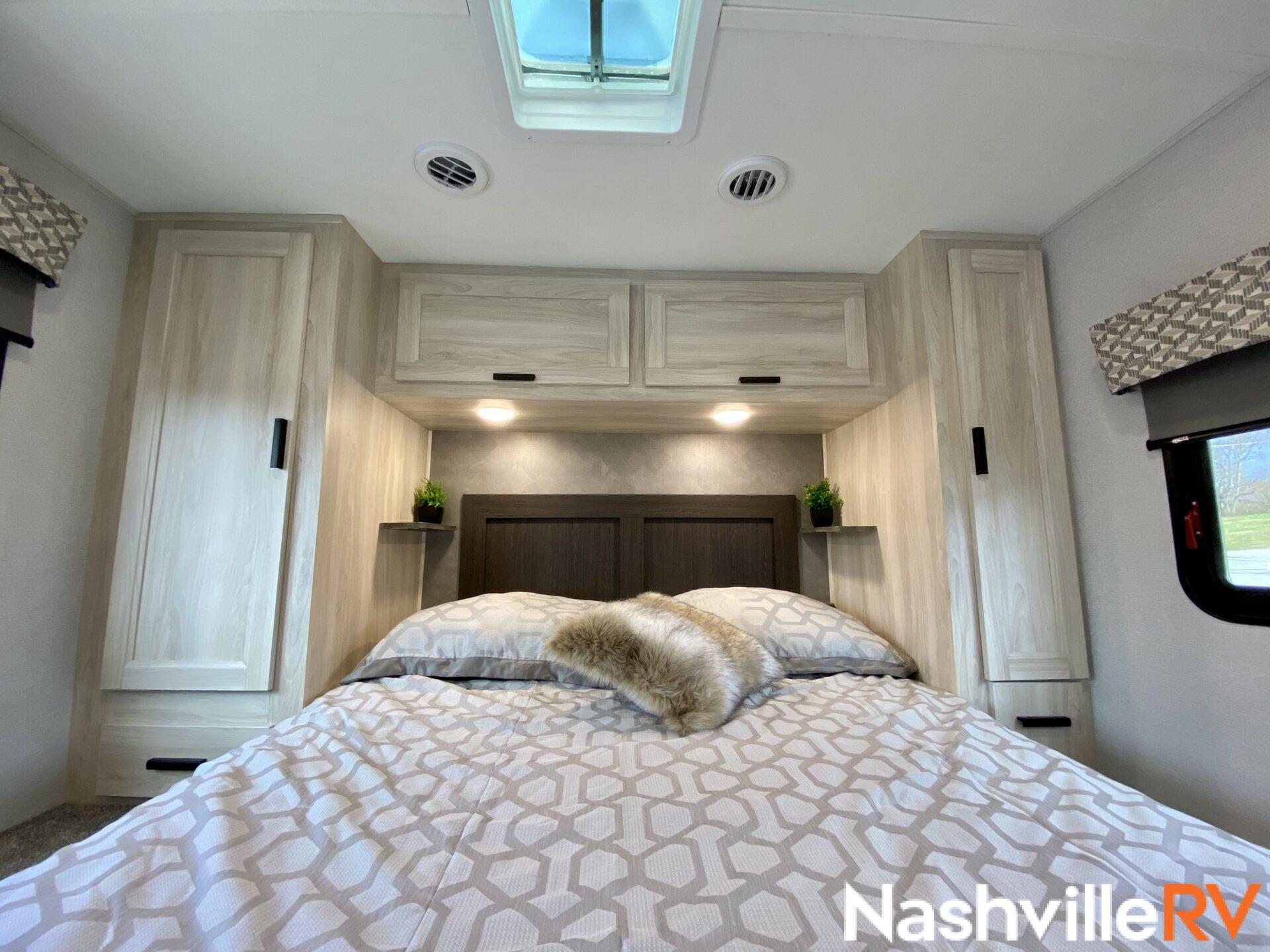 MEDIUM Class C Motorhomes Special - class-c motorhome rentals