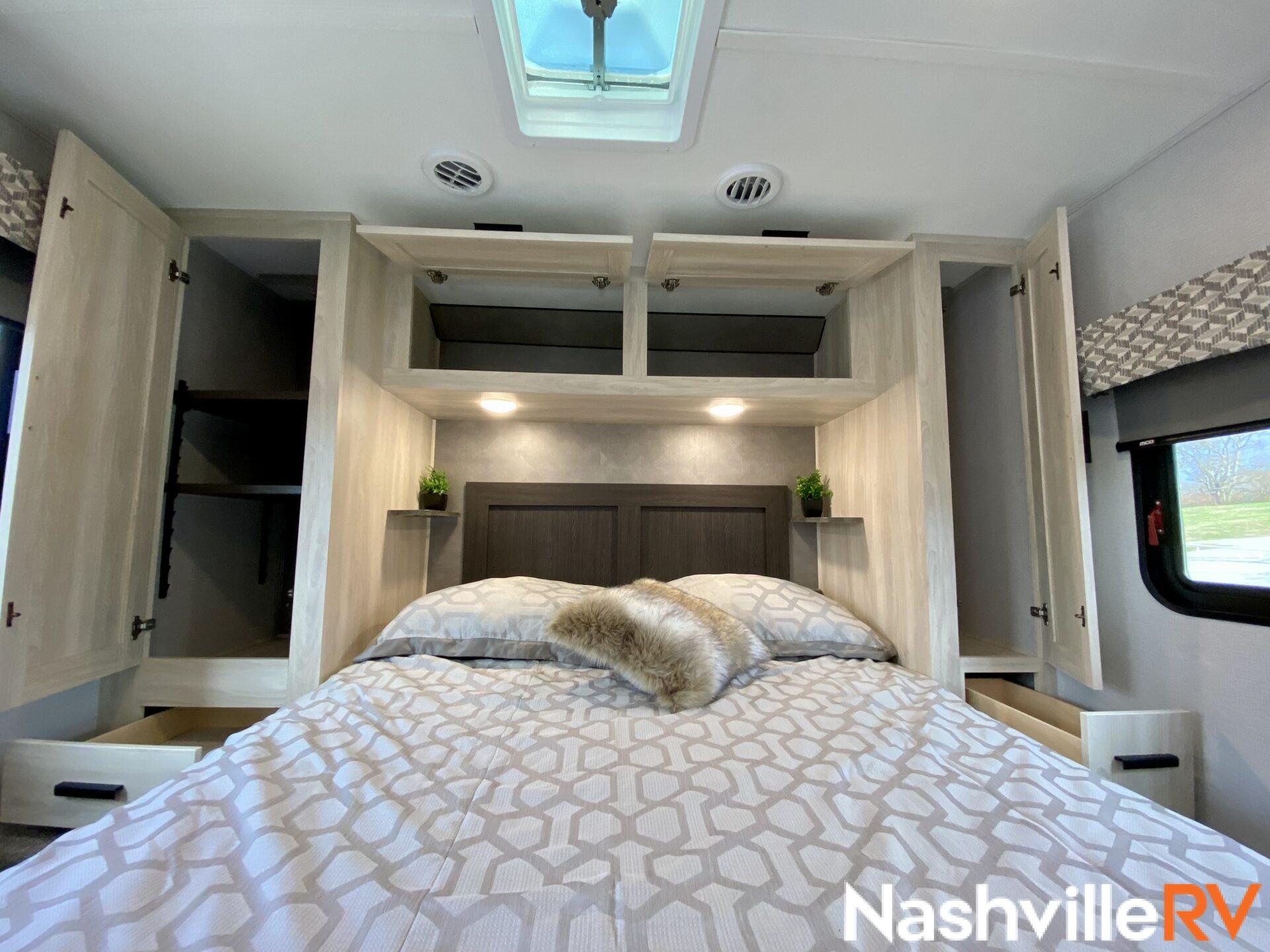 MEDIUM Class C Motorhomes Special - class-c motorhome rentals