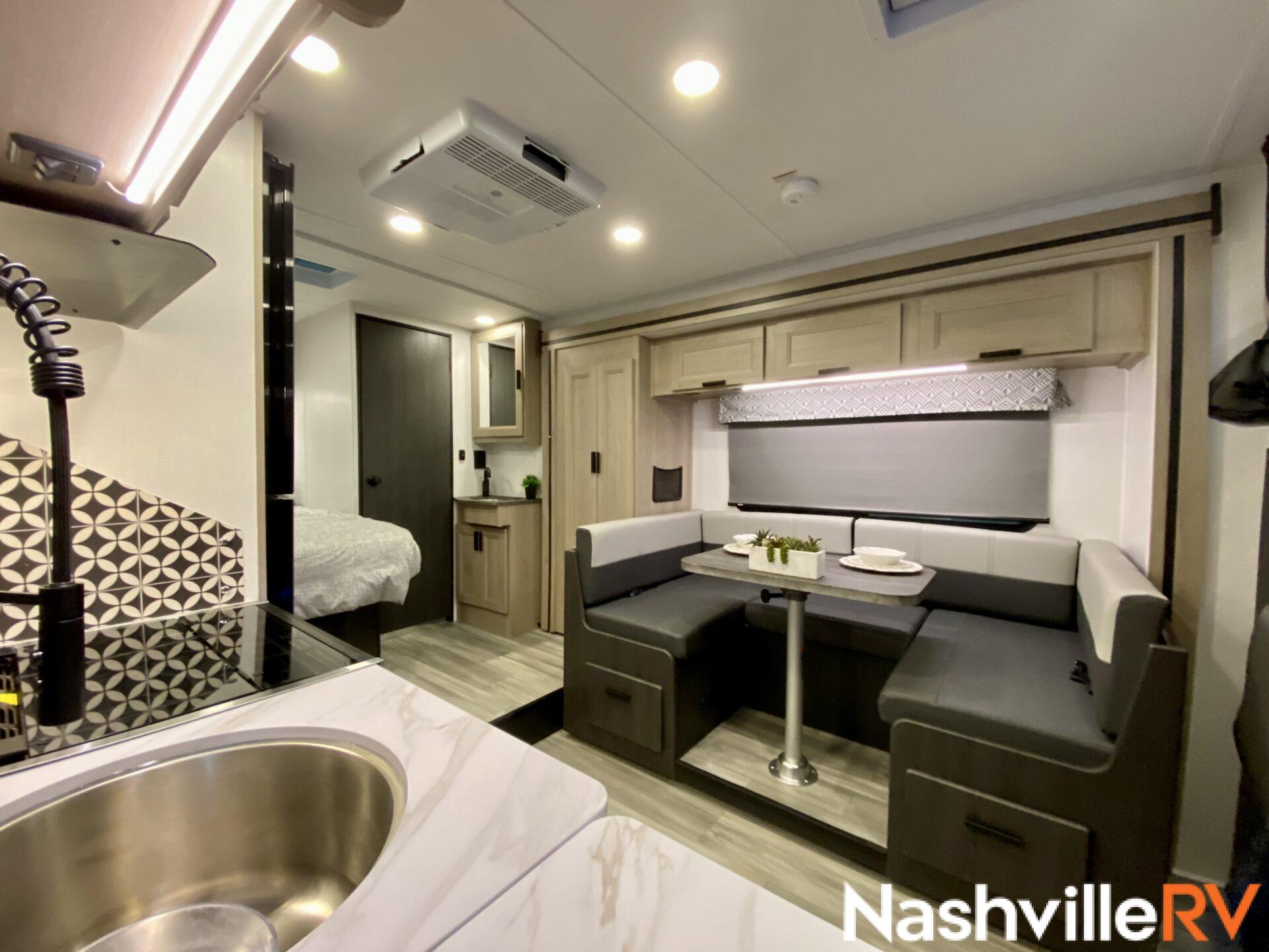 SMALL Class C Motorhomes - small class c motorhome rentals