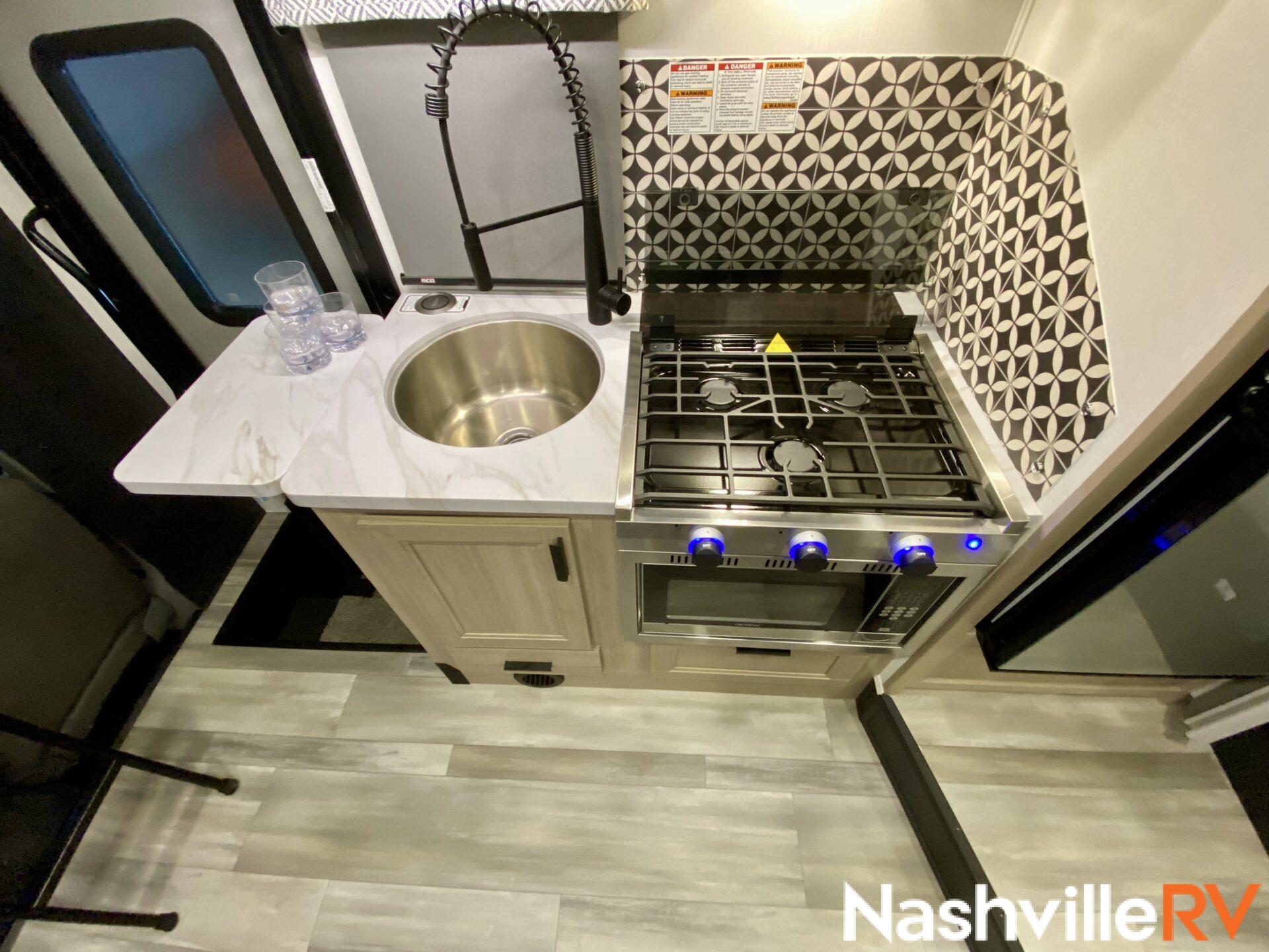 SMALL Class C Motorhomes - small class c motorhome rentals