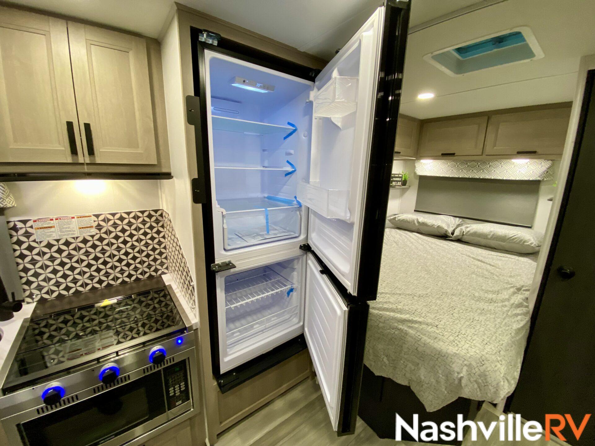 SMALL Class C Motorhomes - small class c motorhome rentals