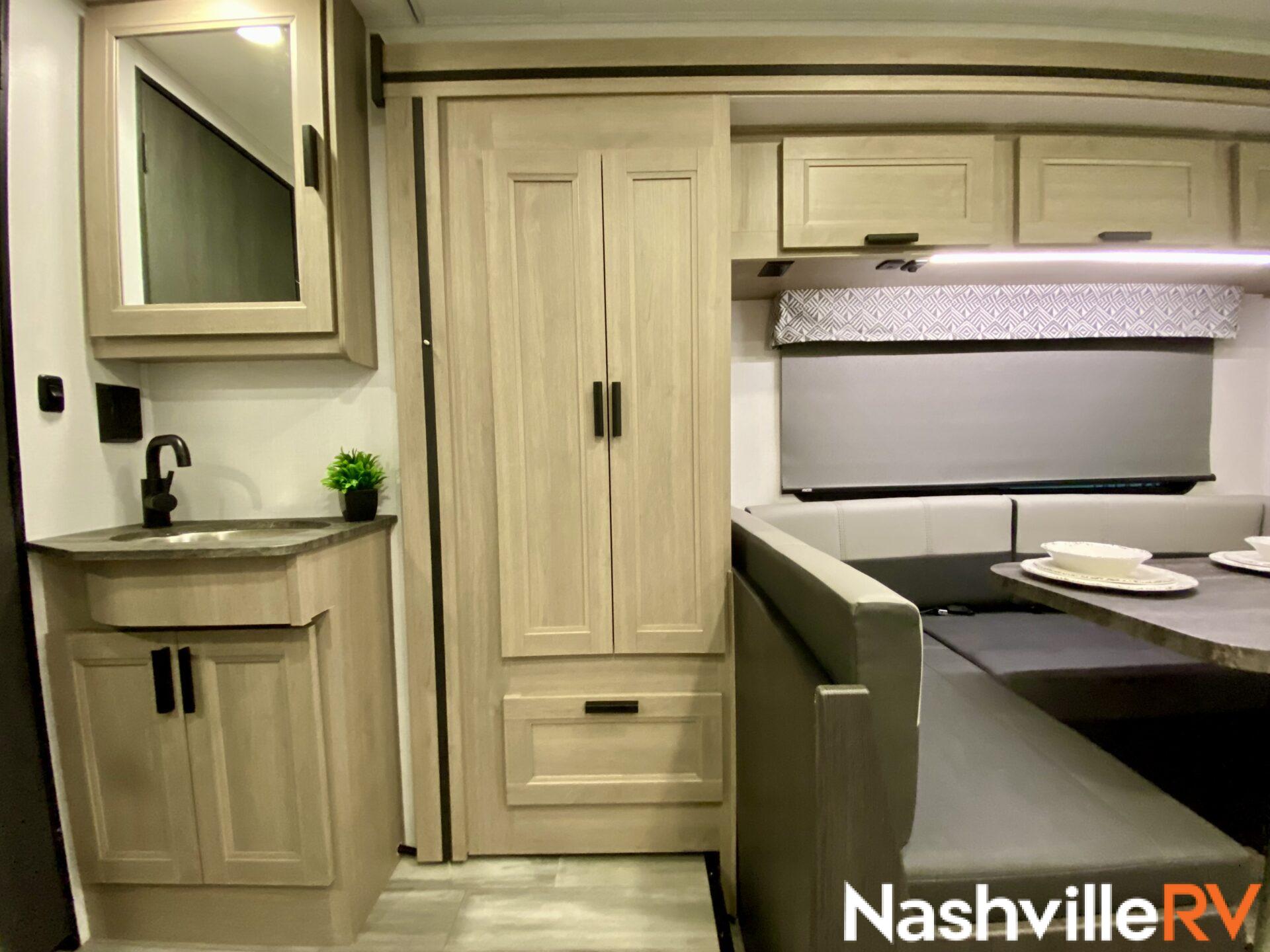 SMALL Class C Motorhomes - small class c motorhome rentals